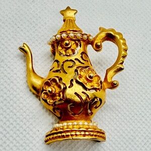 LESLIE BLOCK Signed Gold Tone Openwork With Pearls Teapot Brooch Pin, Vintage